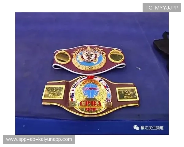 职业拳王统一战 亿万瞩目金腰带归属揭晓，重量级拳王谁的金腰带最多